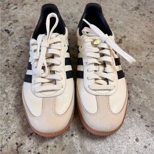 Adidas Samba Women’s White Black Gum Sole Sneakers NEW No Box